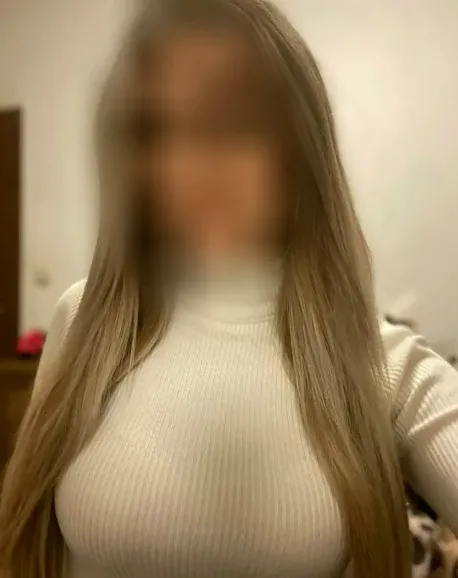 Bianca, 32