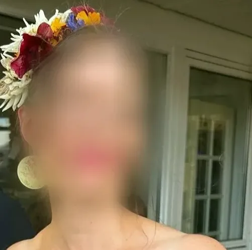 Cynthia, 40