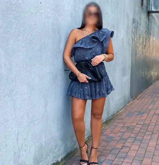 Emma, 40