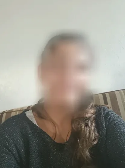 Kirsten, 25