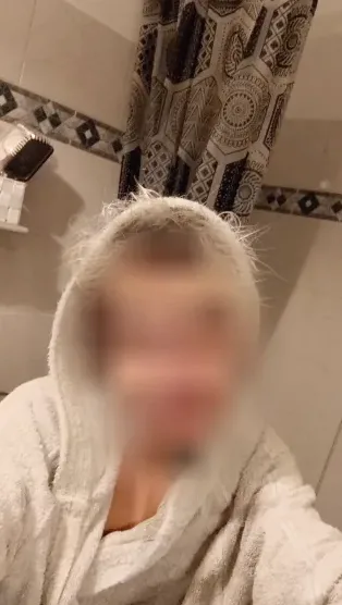Laura, 38