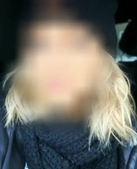 Nadia, 39