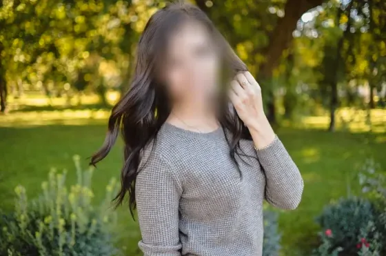 Nina, 32