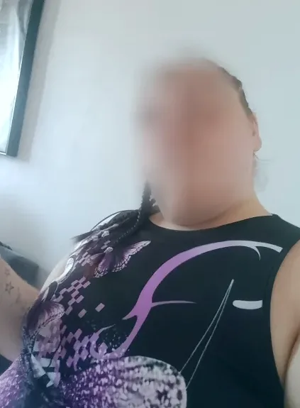 Nour, 33