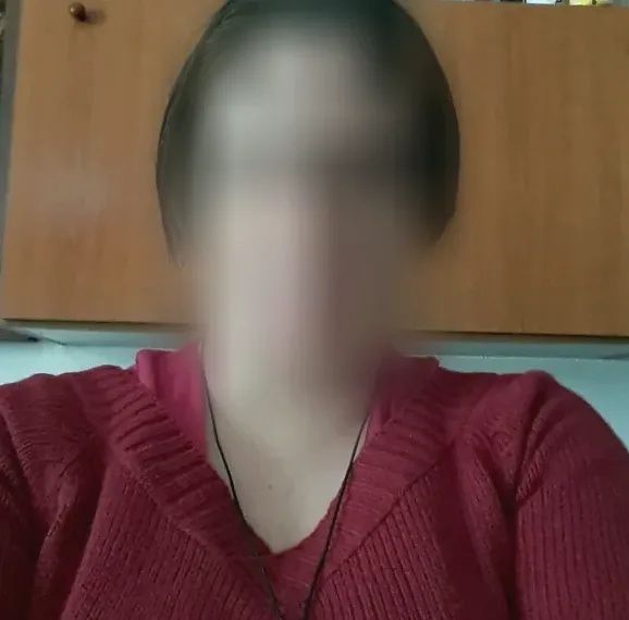 Yasmin, 40